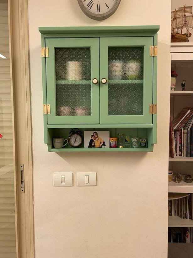یونیت کلاسیک ویترینی همراه شلف رنگ پلی ارتان کانو وود | Classic Display Cabinet لوکس چوبی